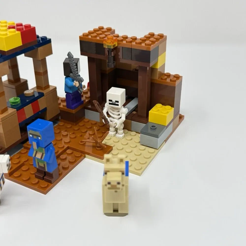 LEGO Minecraft The Trading Post 21167 Complete Set